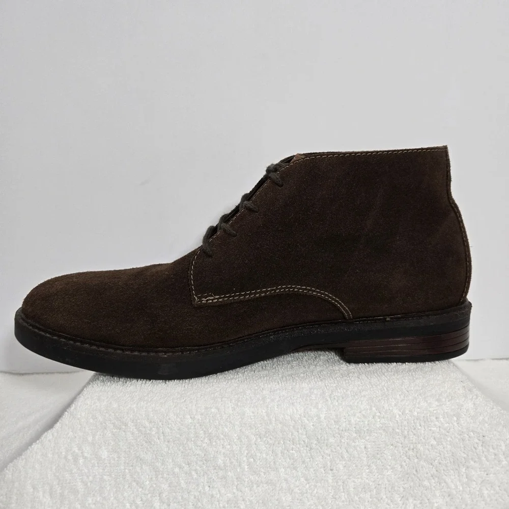 Collection By Clarks Lace Up Chukka Boots Suede Mens Size 11 Color Brown EUC